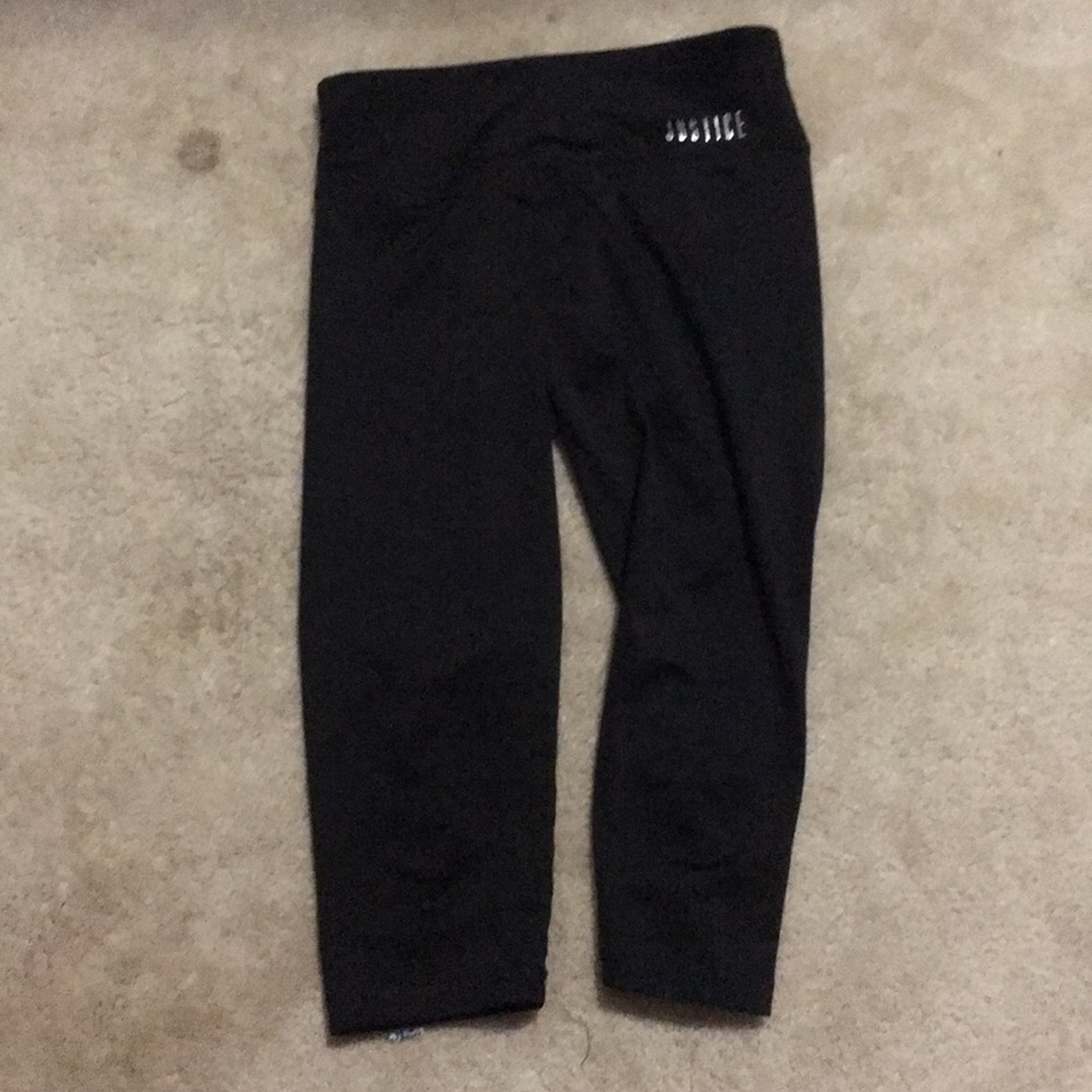 Super cute justice capris